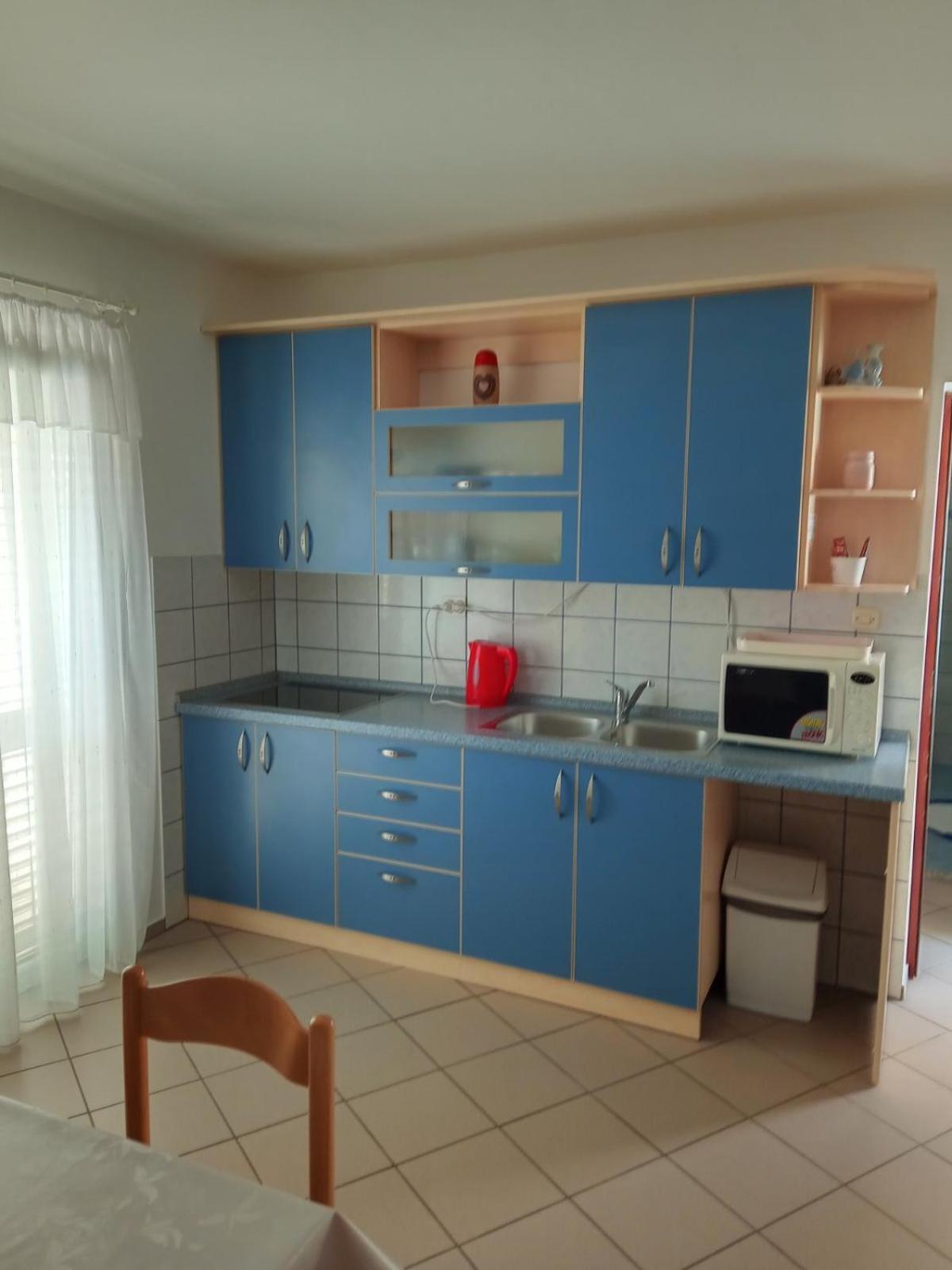 Apartmani Ana Vir Ngoại thất bức ảnh