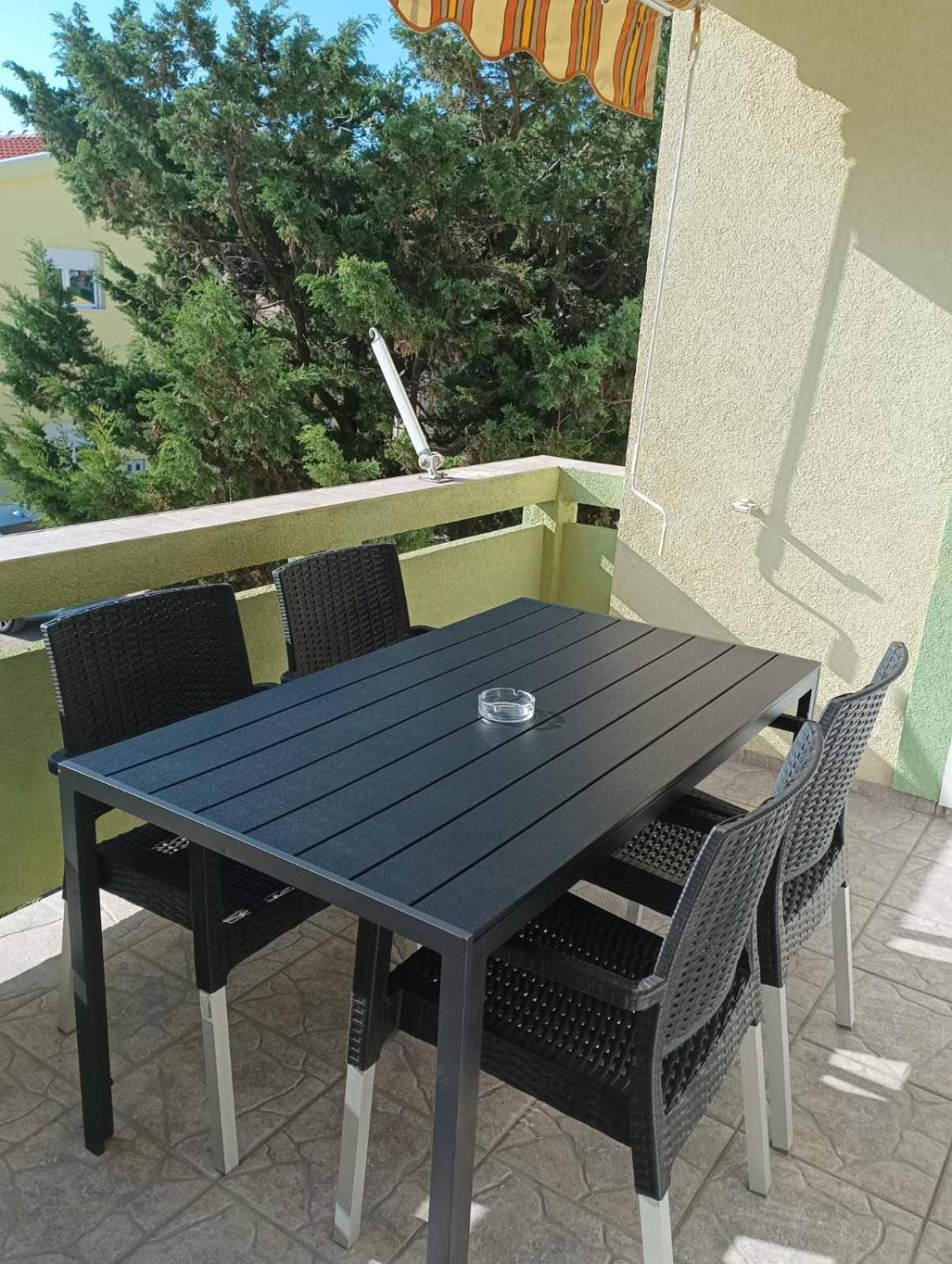 Apartmani Ana Vir Ngoại thất bức ảnh